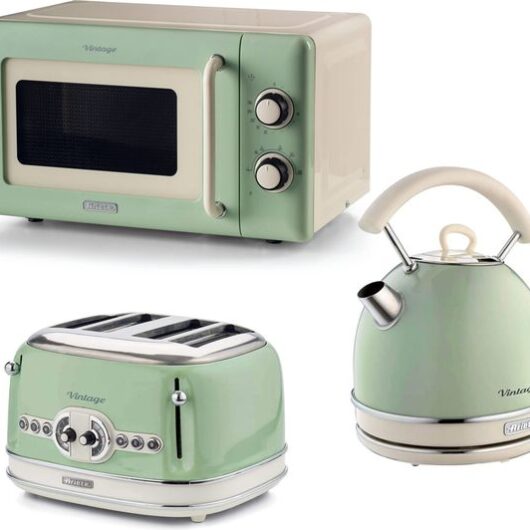 ARIETE Vintage ARPK68 Microwave, Traditional Kettle & 4-Slice Toaster Bundle - Green